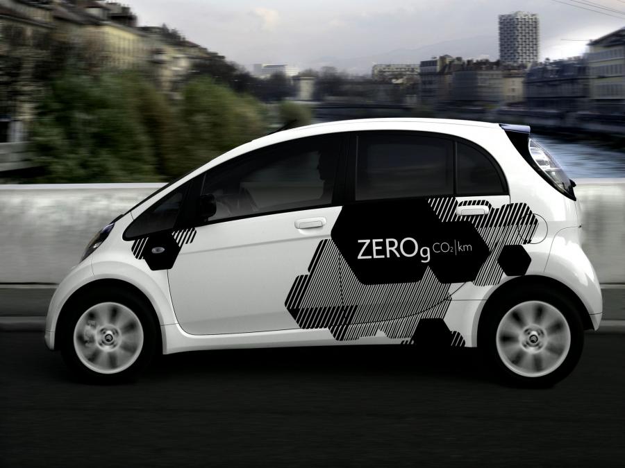  Citroen C-Zero 2010 года  (фото 5 из 18)